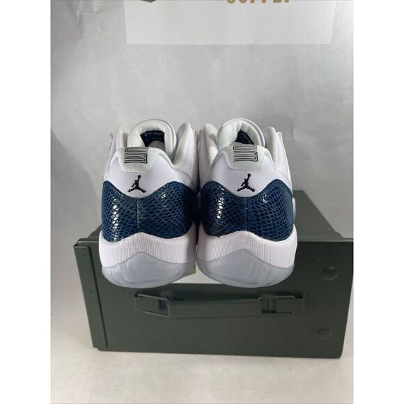 Nike Air Jordan 11 Retro Low LE Snakeskin White Black Navy CD6846 102 Size 10 - Picture 4 of 7